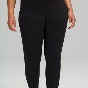Lululemon Align High-Rise Pant 25" Size 8 Gently worn, buttery soft w/hidden pit